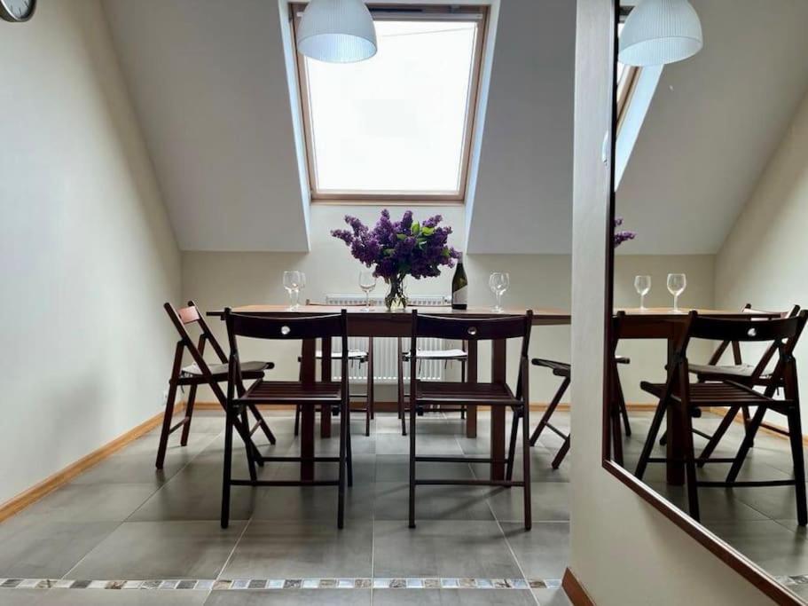 Apartament Hemingwaya Jelenia Góra Extérieur photo